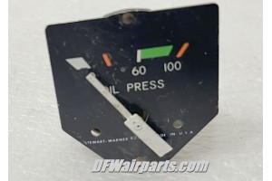 827719, 444-698, Piper Aircraft Engine Oil Pressure Cluster Gauge Indicator