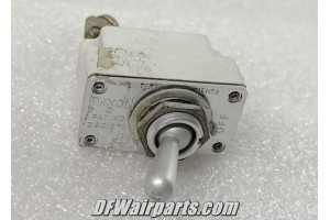 7270-5-20, D7270-5-20, 20A Klixon Aircraft Toggle Switch Circuit Breaker