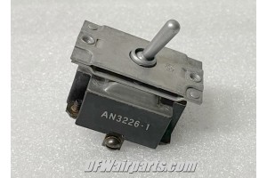 AN3226-1, 5930-00-232-6546, Nos Warbird Aircraft Three Position Toggle Switch