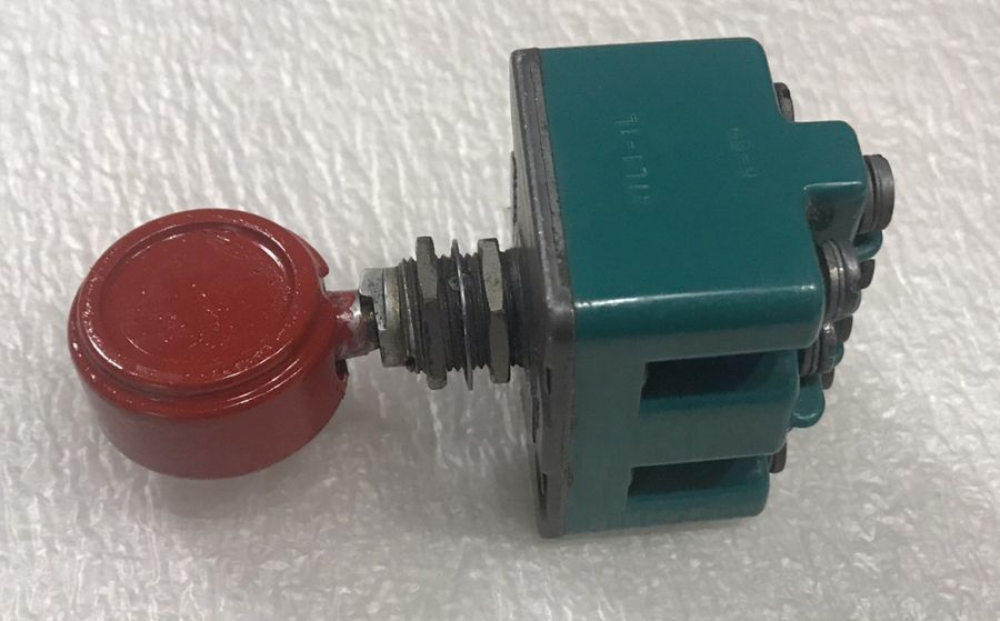 487-865, 4TL1-1L, Piper Comanche Landing Gear Switch - 21330